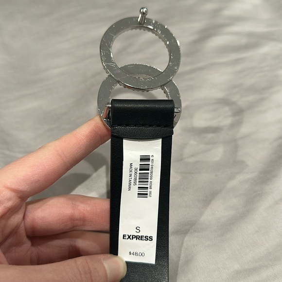 Express black belt with sparking circles, new with tags - Picture 2 of 2